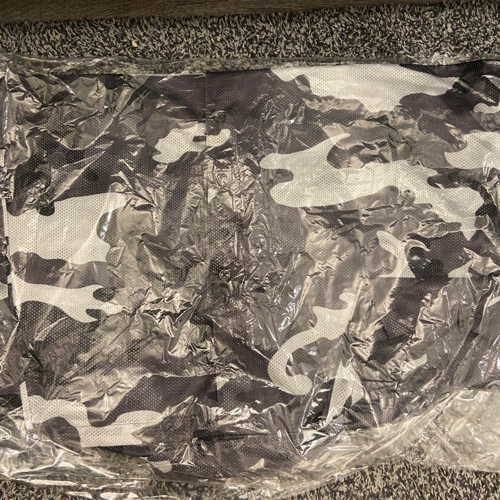 Supreme brand Camo Mesh button down shirt - Picture 5 of 6